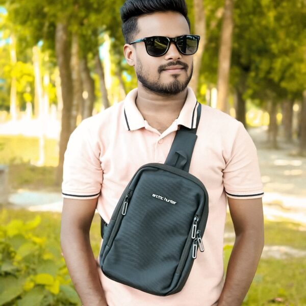 1752390489690 Arctic Hunter Pro Black Crossbody Chest/Waist Bag